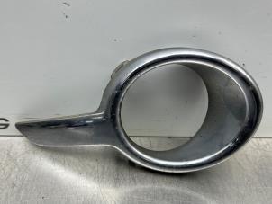 Używane Pokrywa swiatla przeciwmgielnego prawa Peugeot 208 I (CA/CC/CK/CL) 1.2 Vti 12V PureTech 82 Cena € 15,00 Procedura marży oferowane przez Gebr Opdam B.V.