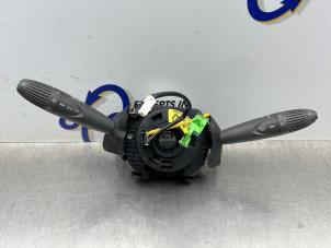 Gebruikte Licht + Raw Schakelaar Fiat Panda (169) 1.2 Fire Prijs € 50,00 Margeregeling aangeboden door Gebr Opdam B.V.