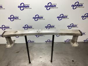 Begagnade Främre stötfångarram Peugeot Expert (G9) 2.0 HDiF 16V 130 Pris € 60,00 Marginaltabell erbjuds av Gebr Opdam B.V.