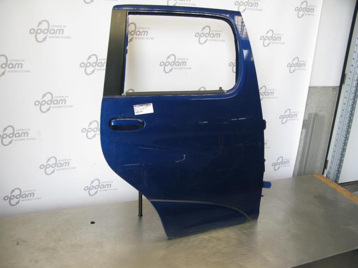 Portier 4Deurs rechts-achter van een Toyota Yaris Verso (P2) 1.3 16V 2003