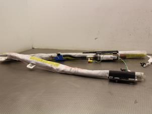 Begagnade Takgardinairbag Hyundai iX35 (LM) 2.0 16V Pris på förfrågan erbjuds av Gebr Opdam B.V.