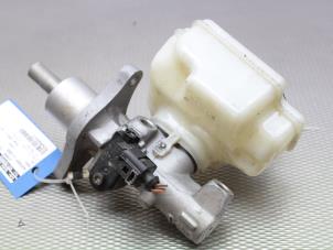 Begagnade Huvudcylinder Audi A3 (8P1) 1.4 TFSI 16V Pris på förfrågan erbjuds av Gebr Opdam B.V.