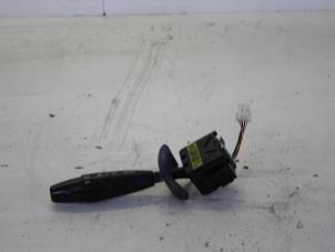 Begagnade Indikatorbrytare Chevrolet Nubira Wagon (J100) 2.0 16V Pris på förfrågan erbjuds av Gebr Opdam B.V.