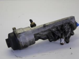 Używane Obudowa filtra oleju BMW 1-Serie Cena € 75,00 Procedura marży oferowane przez Gebr Opdam B.V.