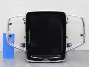 Gebruikte Display Interieur Volvo XC90 II 2.0 T8 16V Twin Engine AWD Prijs € 350,00 Margeregeling aangeboden door Gebr Opdam B.V.