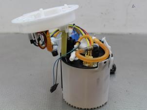 Gebruikte Benzinepomp Volvo XC90 II 2.0 T8 16V Twin Engine AWD Prijs € 250,00 Margeregeling aangeboden door Gebr Opdam B.V.