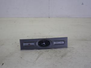 Begagnade Klocka Ford Mondeo III 2.0 16V Pris på förfrågan erbjuds av Gebr Opdam B.V.