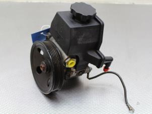 Gebruikte Stuurbekrachtiging Pomp Mercedes SLK (R170) 2.0 200 16V Prijs op aanvraag aangeboden door Gebr Opdam B.V.