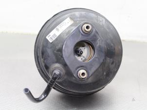 Gebruikte Rembekrachtiger Volkswagen Passat Variant (3B5) 2.3 VR5 Prijs op aanvraag aangeboden door Gebr Opdam B.V.