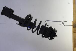 Begagnade Stötdämparstång, höger fram Opel Meriva 1.6 16V Pris € 30,00 Marginaltabell erbjuds av Gebr Opdam B.V.