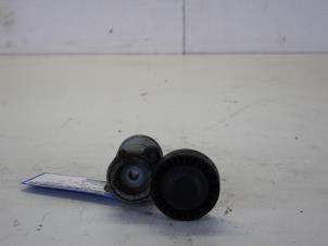 Begagnade Drivremspännare Volvo C30 (EK/MK) 2.4i 20V Pris på förfrågan erbjuds av Gebr Opdam B.V.