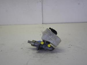 Używane Glówny cylinder hamulcowy BMW 1 serie (E82) 135i 24V Cena na żądanie oferowane przez Gebr Opdam B.V.