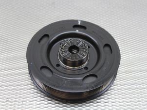 Begagnade Remskiva, vevaxel Audi A5 Pris på förfrågan erbjuds av Gebr Opdam B.V.