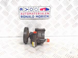 Gebruikte Stuurbekrachtiging Pomp Renault Clio II (BB/CB) 1.2 16V Prijs € 49,00 Margeregeling aangeboden door Automaterialen Ronald Morien B.V.
