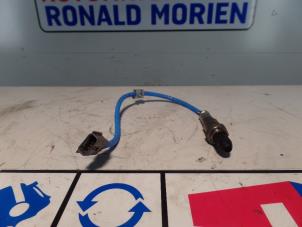 Gebruikte Lambda Sonde Renault Captur (2R) 1.2 TCE 16V EDC Prijs € 45,00 Margeregeling aangeboden door Automaterialen Ronald Morien B.V.
