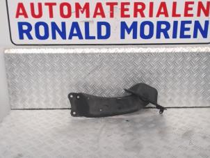 Begagnade Bakre gaffelben, höger Volkswagen Sharan (7N) 2.0 TDI 16V 4Motion Pris € 29,00 Marginaltabell erbjuds av Automaterialen Ronald Morien B.V.