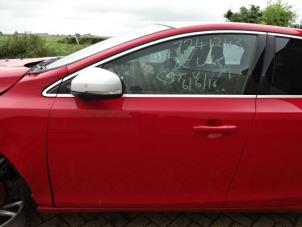 Gebruikte Portier 4Deurs links-voor Volvo V40 (MV) 1.5 T3 16V Geartronic Prijs € 100,00 Margeregeling aangeboden door Automaterialen Ronald Morien B.V.