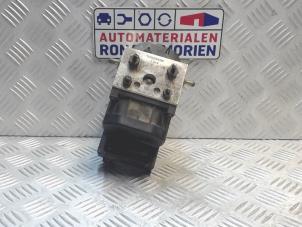 Używane Pompa ABS Alfa Romeo 145 (930A) 1.4 Twin Spark 16V Cena € 95,00 Procedura marży oferowane przez Automaterialen Ronald Morien B.V.