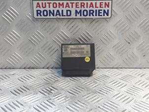 Gebruikte Sam module Audi A8 (D4) 3.0 TDI V6 24V Quattro Prijs € 95,00 Margeregeling aangeboden door Automaterialen Ronald Morien B.V.