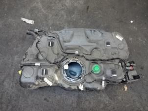 Begagnade Tank Opel Astra K 1.4 Turbo 16V Pris € 95,00 Marginaltabell erbjuds av Automaterialen Ronald Morien B.V.