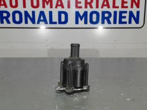 Gebruikte Watercirculatiepomp Volvo V40 (MV) 2.0 D4 16V Prijs € 29,00 Margeregeling aangeboden door Automaterialen Ronald Morien B.V.