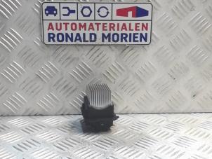 Gebruikte Kachel Weerstand Renault Trafic (1FL/2FL/3FL/4FL) 1.6 dCi 115 Prijs € 35,00 Margeregeling aangeboden door Automaterialen Ronald Morien B.V.