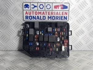 Gebruikte Zekeringkast Opel Karl 1.0 12V Prijs € 75,00 Margeregeling aangeboden door Automaterialen Ronald Morien B.V.