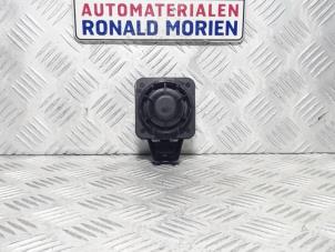 Gebruikte Alarm sirene Mazda CX-5 I (KE,GH) 2.2 SkyActiv-D 150 16V 2WD Prijs € 35,00 Margeregeling aangeboden door Automaterialen Ronald Morien B.V.