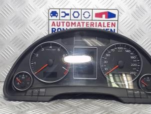 Gebruikte Instrumentenpaneel Audi A4 Avant (B7) 1.8 T 20V Prijs € 95,00 Margeregeling aangeboden door Automaterialen Ronald Morien B.V.