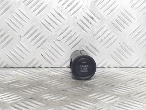 Gebruikte Start/Stop schakelaar Mazda CX-5 I (KE,GH) 2.2 SkyActiv-D 150 16V 2WD Prijs € 15,00 Margeregeling aangeboden door Automaterialen Ronald Morien B.V.