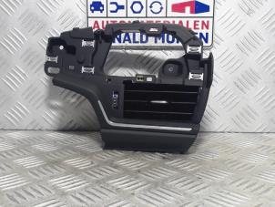 Begagnade Luftmunstycke, instrumentbräda Audi A4 Pris € 42,35 Inklusive moms erbjuds av Automaterialen Ronald Morien B.V.