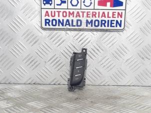Używane Przelacznik pozycji fotela Audi A6 Avant (C7) 3.0 V6 24V TFSI Quattro Cena € 19,00 Procedura marży oferowane przez Automaterialen Ronald Morien B.V.