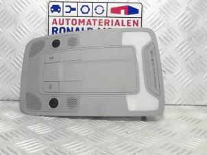 Begagnade Innerbelysning, fram Audi Q2 Pris € 34,99 Inklusive moms erbjuds av Automaterialen Ronald Morien B.V.