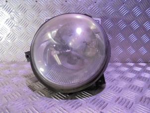 Używane Reflektor lewy Volkswagen Lupo (6X1) 1.7 SDi 60 Cena € 19,00 Procedura marży oferowane przez Automaterialen Ronald Morien B.V.