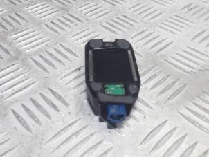 Gebruikte Regensensor Mazda CX-5 II (KF) 2.2 SkyActiv-D 150 16V 2WD Prijs € 65,00 Margeregeling aangeboden door Automaterialen Ronald Morien B.V.