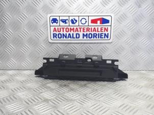 Gebruikte Display Interieur Mazda CX-5 II (KF) 2.2 SkyActiv-D 150 16V 2WD Prijs € 29,00 Margeregeling aangeboden door Automaterialen Ronald Morien B.V.