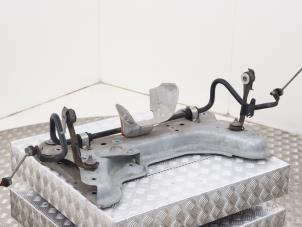 Gebruikte Subframe Opel Vivaro B Combi 1.6 CDTI 95 Prijs € 65,00 Margeregeling aangeboden door Automaterialen Ronald Morien B.V.
