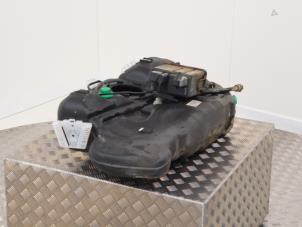 Begagnade Tank Opel Astra K Sports Tourer 1.0 Turbo 12V Pris € 95,00 Marginaltabell erbjuds av Automaterialen Ronald Morien B.V.