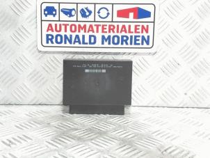 Begagnade Komfortmodul Volkswagen Touareg (7LA/7L6) 2.5 TDI R5 Pris € 62,00 Marginaltabell erbjuds av Automaterialen Ronald Morien B.V.