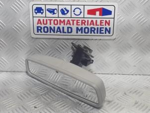 Gebruikte Binnenspiegel Renault Captur (2R) 0.9 Energy TCE 12V Prijs € 25,00 Margeregeling aangeboden door Automaterialen Ronald Morien B.V.