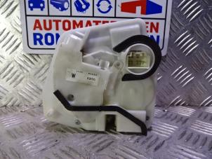 Gebruikte Slotmechaniek Portier 4Deurs rechts-achter Mazda CX-5 II (KF) 2.2 SkyActiv-D 150 16V 2WD Prijs € 35,00 Margeregeling aangeboden door Automaterialen Ronald Morien B.V.