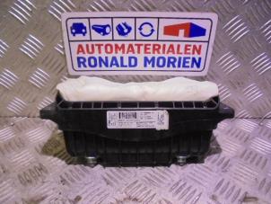 Gebruikte Airbag rechts (Dashboard) Alfa Romeo MiTo (955) 0.9 TwinAir Prijs € 95,00 Margeregeling aangeboden door Automaterialen Ronald Morien B.V.