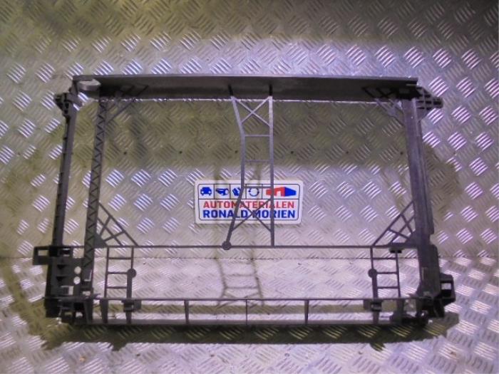 Front från en Opel Insignia Grand Sport 1.5 Turbo 16V 165 2018