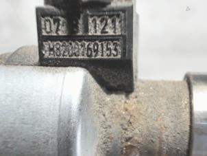 Gebruikte Adblue injector Renault Clio III (BR/CR) 1.5 dCi 75 FAP Prijs € 75,00 Margeregeling aangeboden door Automaterialen Ronald Morien B.V.