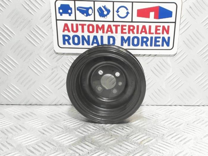 Krukas Poelie van een Volkswagen Golf VII (AUA) 2.0 GTD 16V 2013