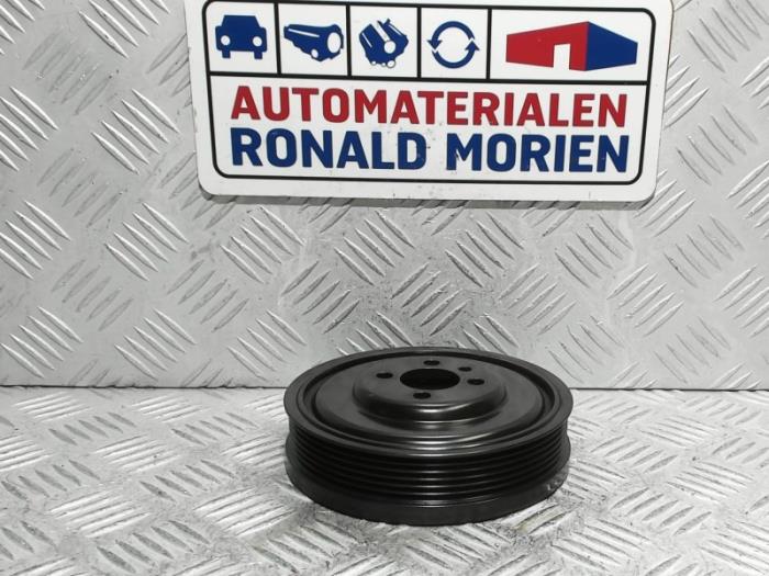 Krukas Poelie van een Volkswagen Golf VII (AUA) 2.0 GTD 16V 2013