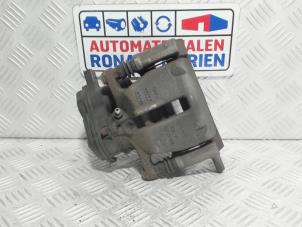 Begagnade Bakre bromsok, höger Audi A4 Avant (B8) 1.8 TFSI 16V Pris € 45,00 Marginaltabell erbjuds av Automaterialen Ronald Morien B.V.