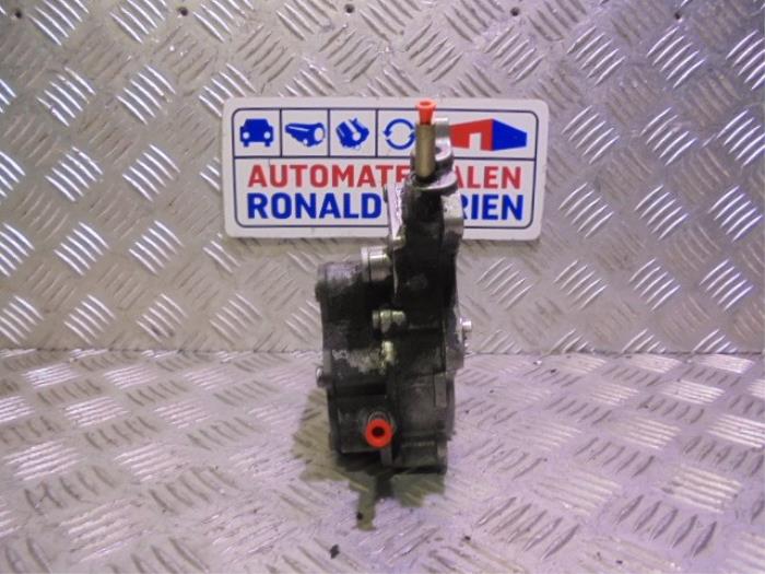 Brandstofpomp Mechanisch van een Volkswagen Lupo (6X1) 1.2 TDI 3L 2001