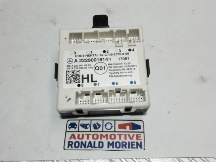 Deur module van een Mercedes-Benz C Estate (S205) C-43 AMG 3.0 V6 24V Turbo 4-Matic 2017