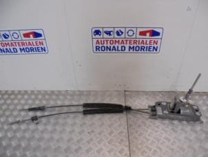 Używane Dzwignia zmiany biegów Volkswagen Touran (1T1/T2) 1.9 TDI 105 Euro 3 Cena € 45,00 Z VAT oferowane przez Automaterialen Ronald Morien B.V.